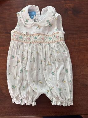 Lavín White Floral Smocked Baby One-Piece